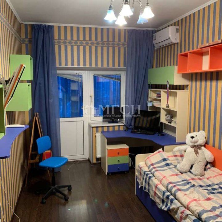 Продаётся дом 272 м² на 5 сот. Троицк, район Троицк, микрорайон К, Южная улица, 11