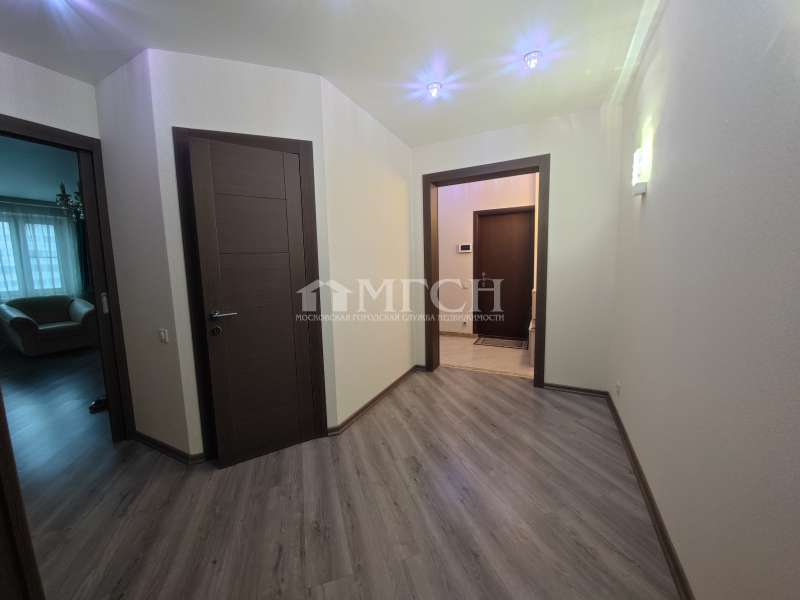 Аренда 3-комнатной квартиры у метро Бунинская аллея. Бартеневская улица, 57к1