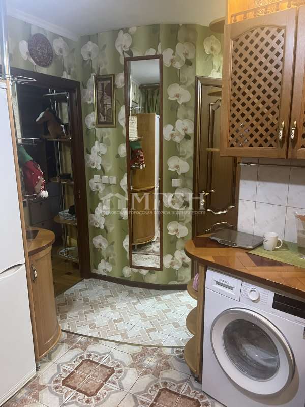 Продажа 1-комнатной квартиры у метро Пражская. Днепропетровская улица, 3к4