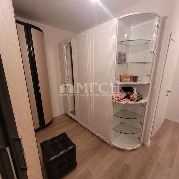 Продажа 3-комнатной квартиры в Подмосковье (деревня Коробово). Улица Авиаторов, 5