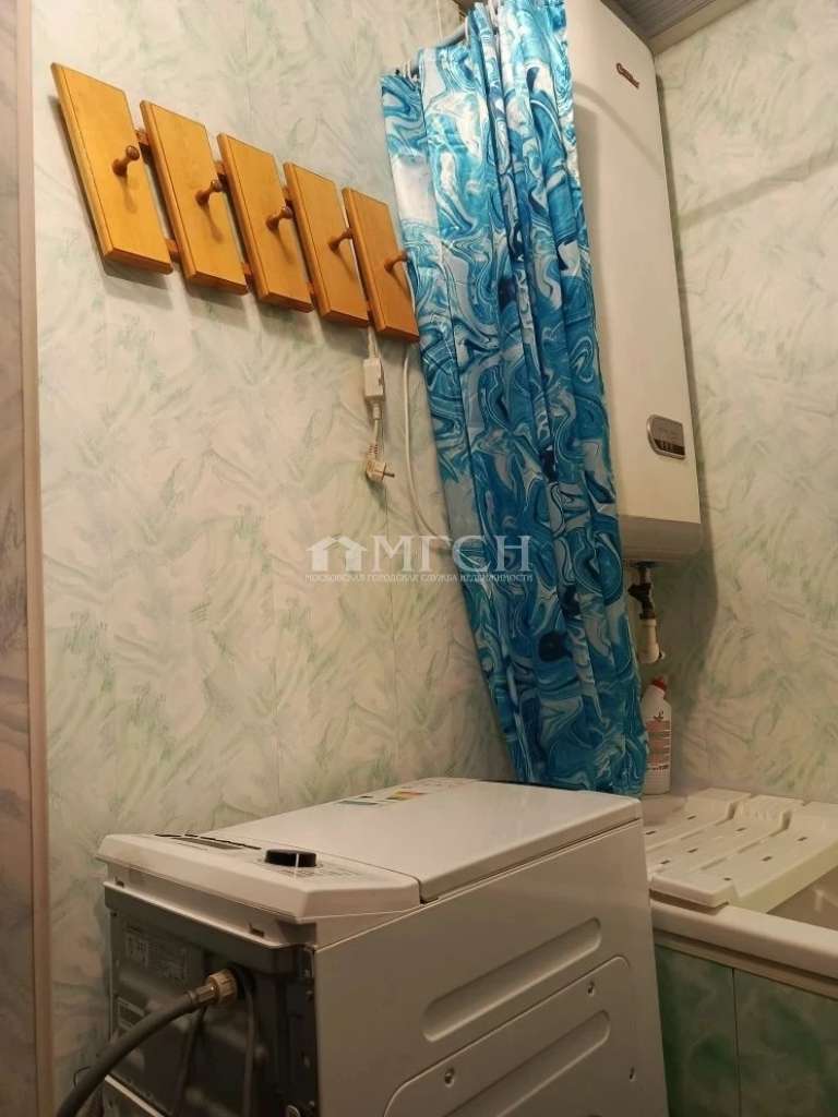 Продажа 2-комнатной квартиры в Подмосковье (Наро-Фоминск). Улица Нарское Лесничество, 22