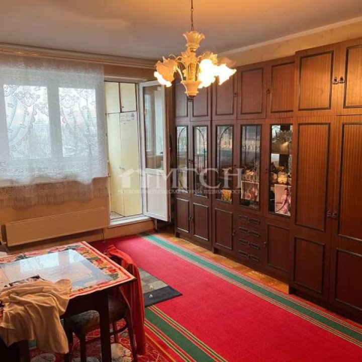 Продаётся двухкомнатная квартира у м.Крылатское. Москва, ЗАО, район Крылатское, Осенний бульвар, 10к1