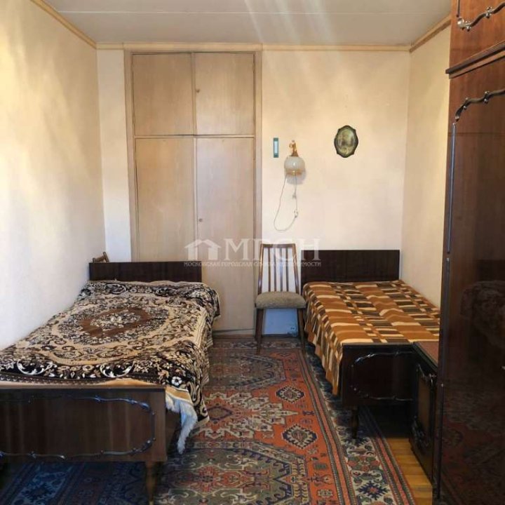 Продаётся двухкомнатная квартира у м.Новохохловская. Москва, ЮВАО, 80-й квартал Хохловки, Нижегородская улица, 84