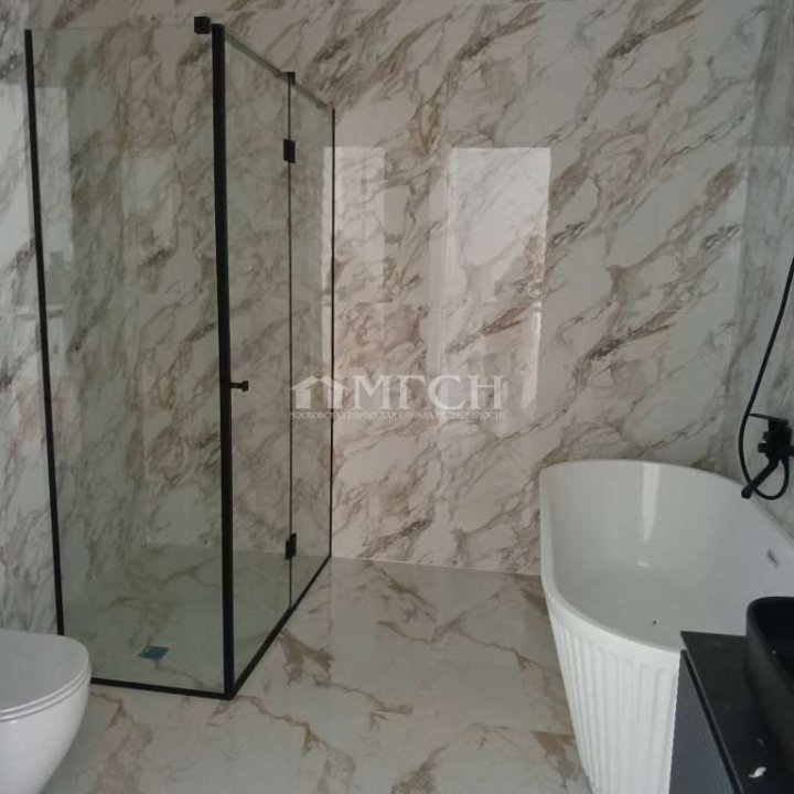 Продаётся двухкомнатная квартира у м.Павелецкая. Москва, ЖК Хай Лайф, Летниковская улица, 11к1