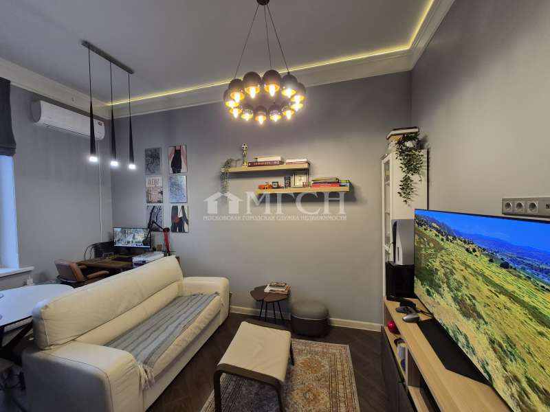 Продажа 2-комнатной квартиры в Подмосковье (Химки). Улица Германа Титова, 3к2