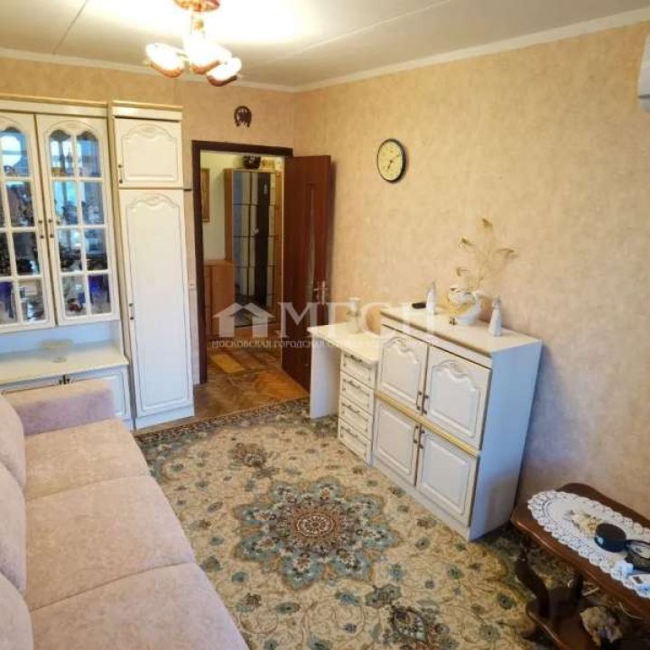 Продаётся двухкомнатная квартира у м.Соколиная Гора. Москва, ВАО, район Соколиная Гора, проспект Будённого, 39к1