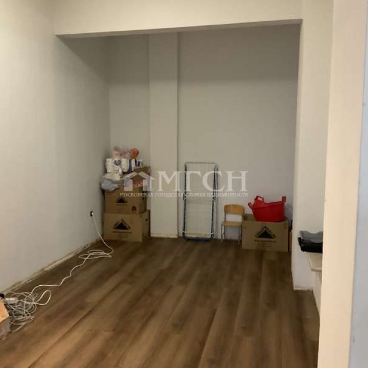 Продаётся трёхкомнатная квартира у м.Студенческая. Москва, ЗАО, район Дорогомилово, Киевская улица, 22