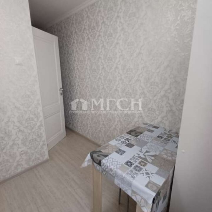 Продаётся трёхкомнатная квартира у м.Реутов. Москва, ВАО, район Ивановское, улица Сталеваров, 14к4