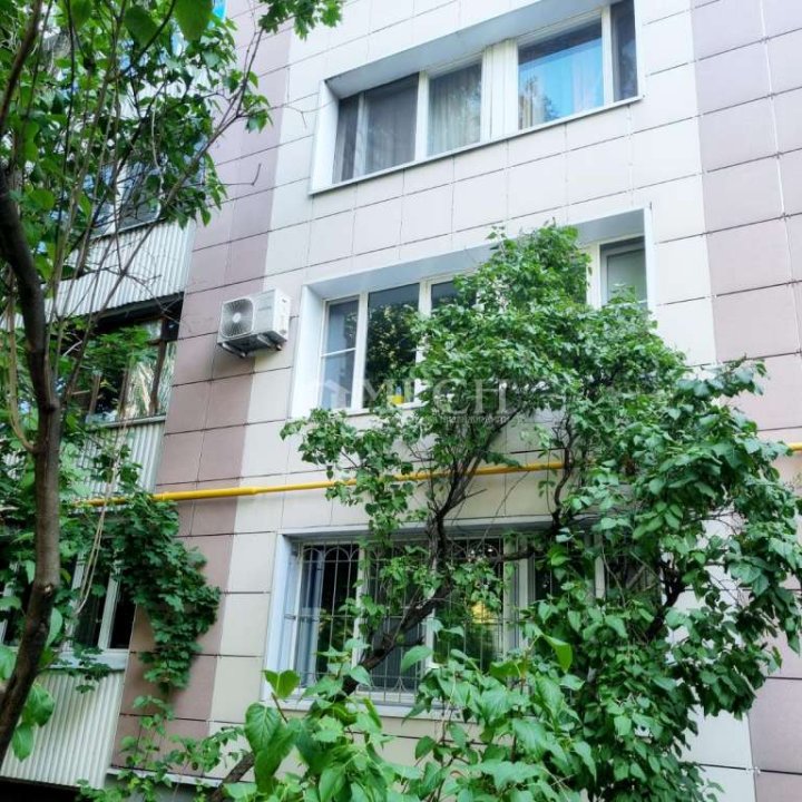 Продаётся двухкомнатная квартира у м.Юго-Восточная. Москва, ЮВАО, 130-й квартал, Рязанский проспект, 76/2