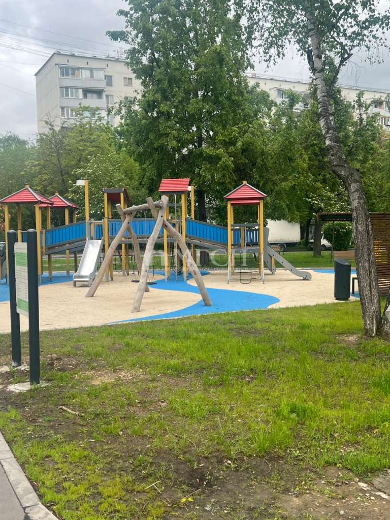 Продажа 3-комнатной квартиры у метро Отрадное. Северный бульвар, 17