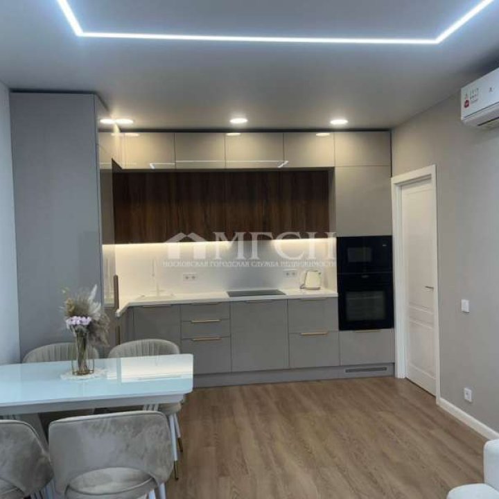 Продаётся трёхкомнатная квартира у м.Депо. Москва, ЖК Люблинский Парк, Люблинская улица, 72Ак1