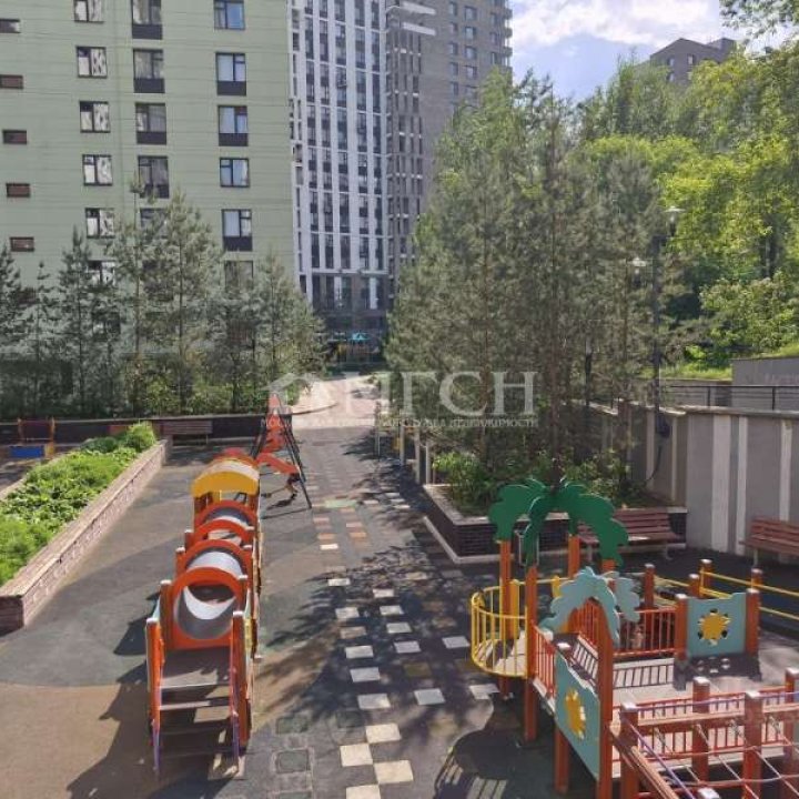 Продаётся двухкомнатная квартира у м.Народное Ополчение. Москва, СЗАО, ЖК Веллтон Парк, улица Народного Ополчения, 3