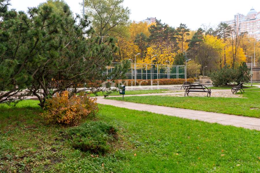 Продажа 2-комнатной квартиры у метро Славянский бульвар. Нежинская улица, 1к2
