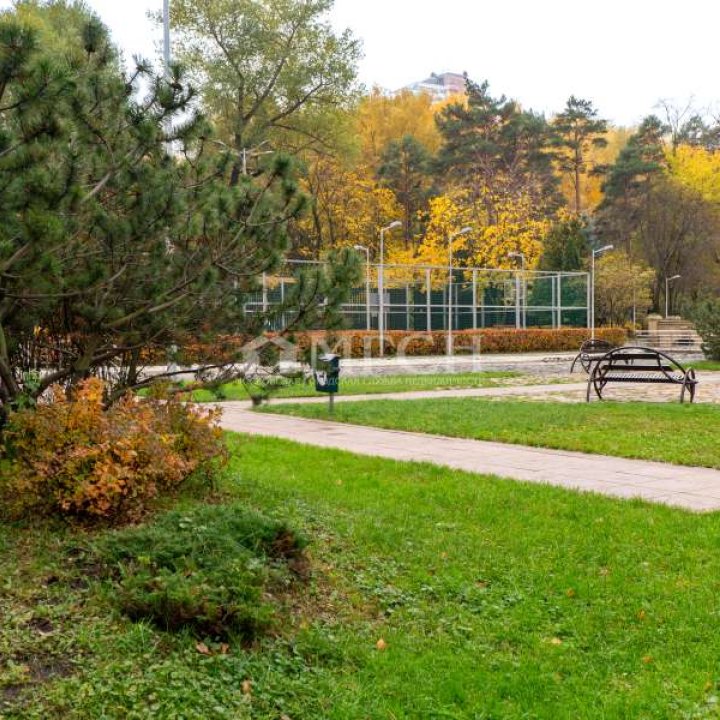 Продаётся двухкомнатная квартира у м.Славянский бульвар. Москва, ЖК Кутузовская Ривьера, Нежинская улица, 1к2
