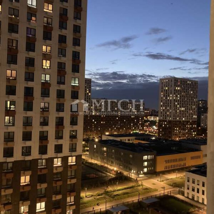 Продаётся двухкомнатная квартира у м.Домодедовская. Москва, ЖК Ясеневая 14, Ясеневая улица, 12к7