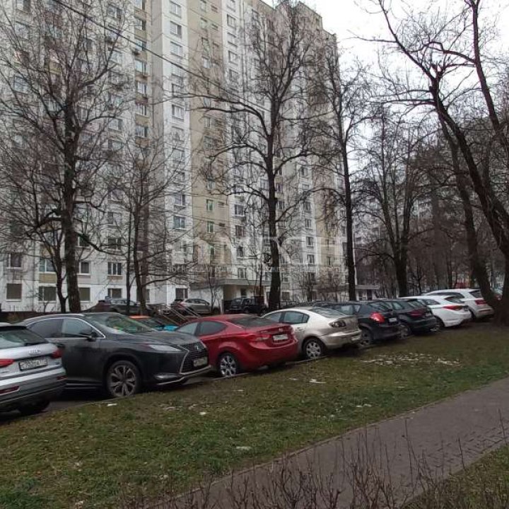 Продаётся однокомнатная квартира у м.Царицыно. Москва, ЮАО, квартал 3Б Ленина-Дачного, Бакинская улица, 25к2