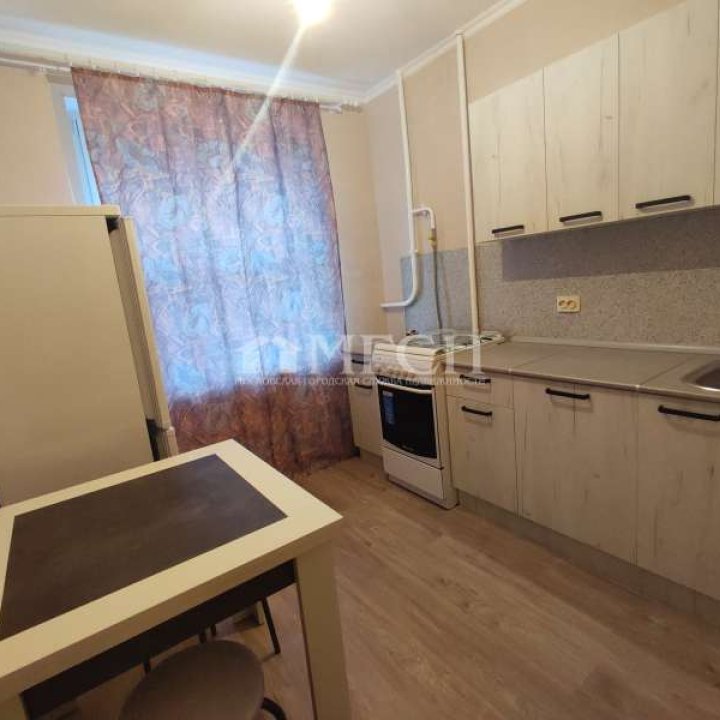 Продаётся двухкомнатная квартира у м.Покровское. Москва, ЮАО, район Чертаново Южное, 3-й Дорожный проезд, 10к1